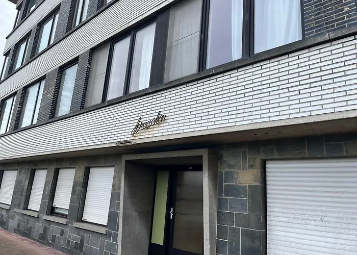 Cozy 2-bedroom Within Walking Distance Of The T62 Appartement *